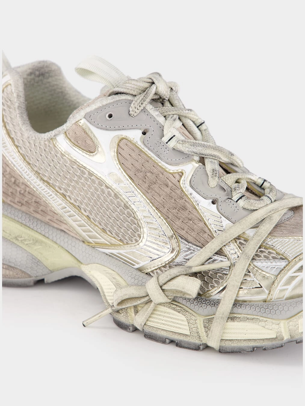 3XL Sneaker In Off-White