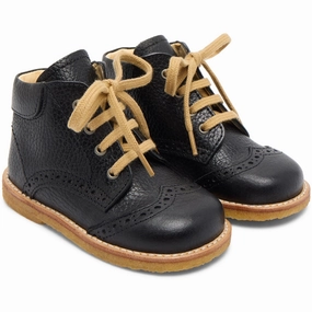Angulus Black Classic Lace-up Shoe with Brogue Details Beginner Shoes With Laces Kids deal
