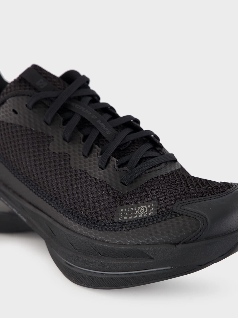Black Spectur 2 Sneakers