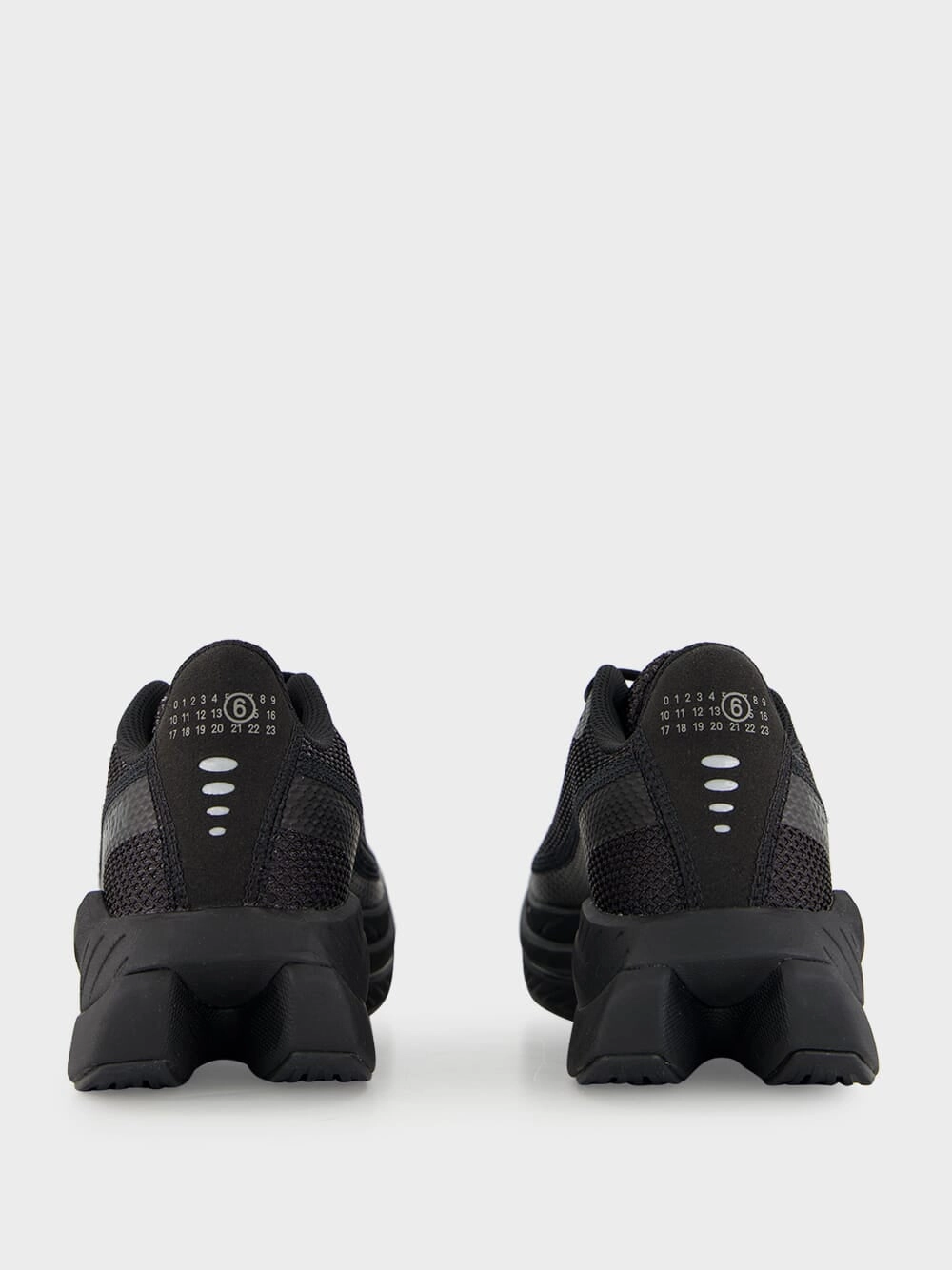 Black Spectur 2 Sneakers