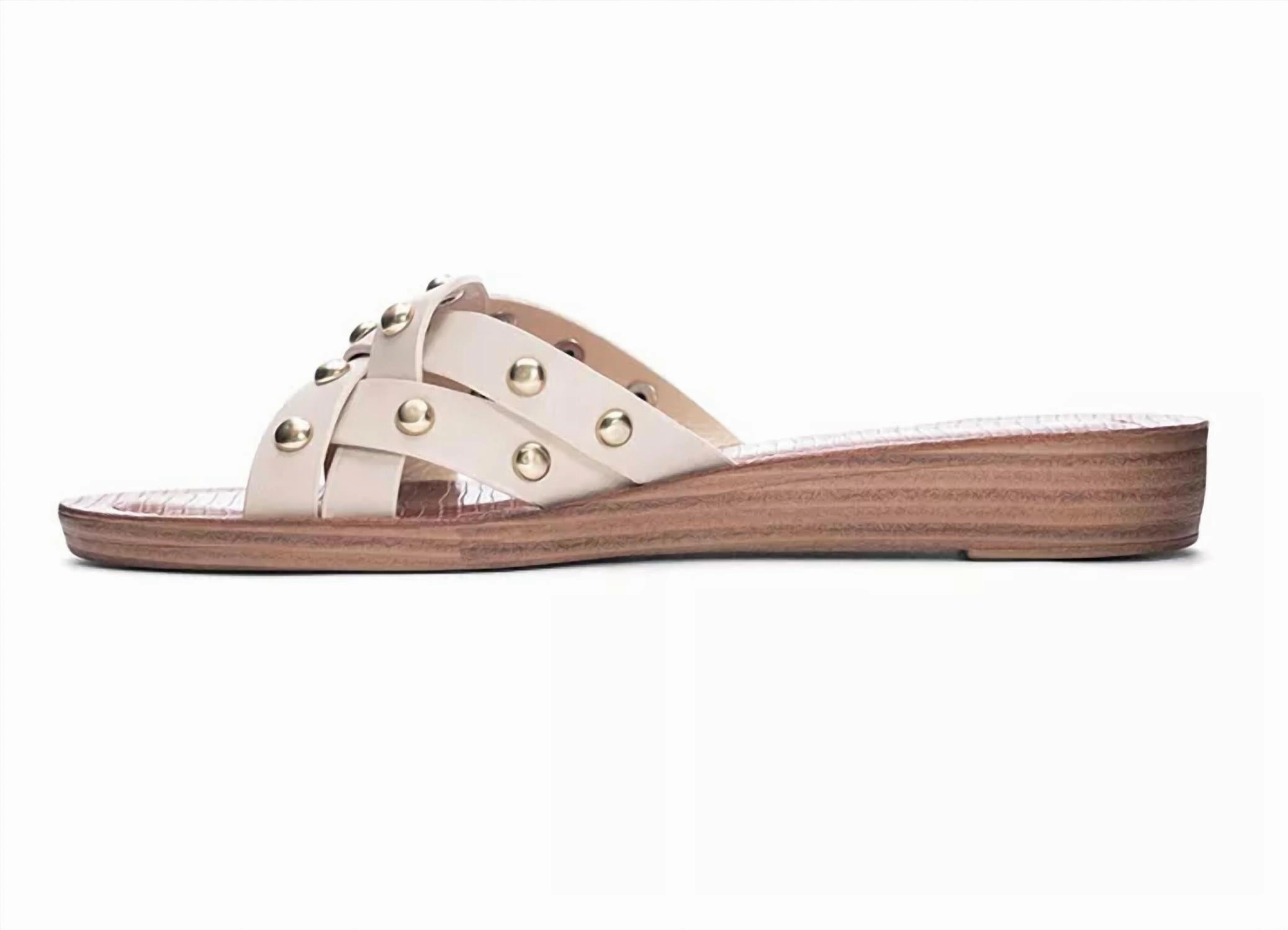 Cassie Aspiring Sandal In Beige