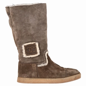 Chanel Fur-Lined Snow Boots in Brown Suede Promo on Womens Fashionable Boots