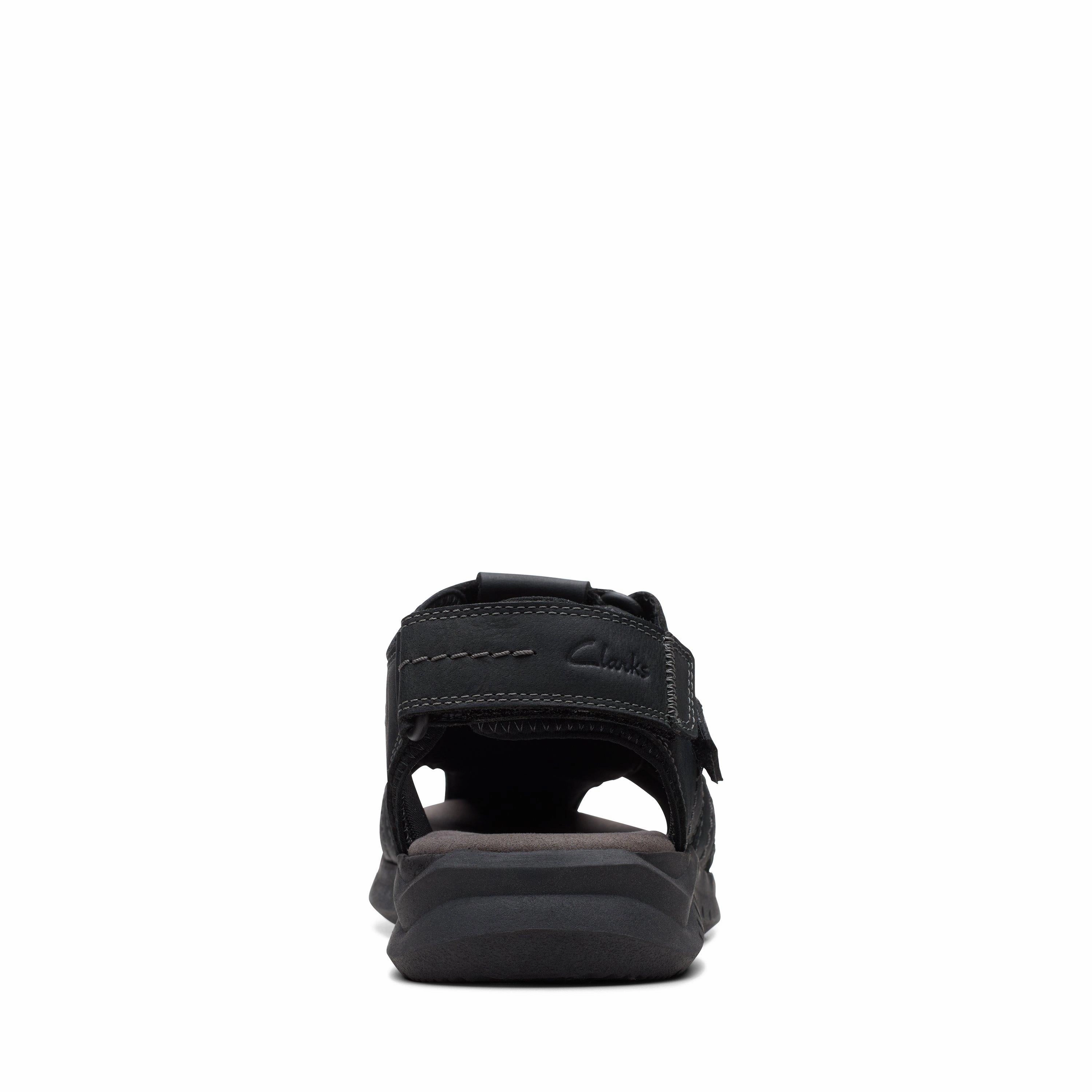 Clarks Walkford Fish in Black Leather