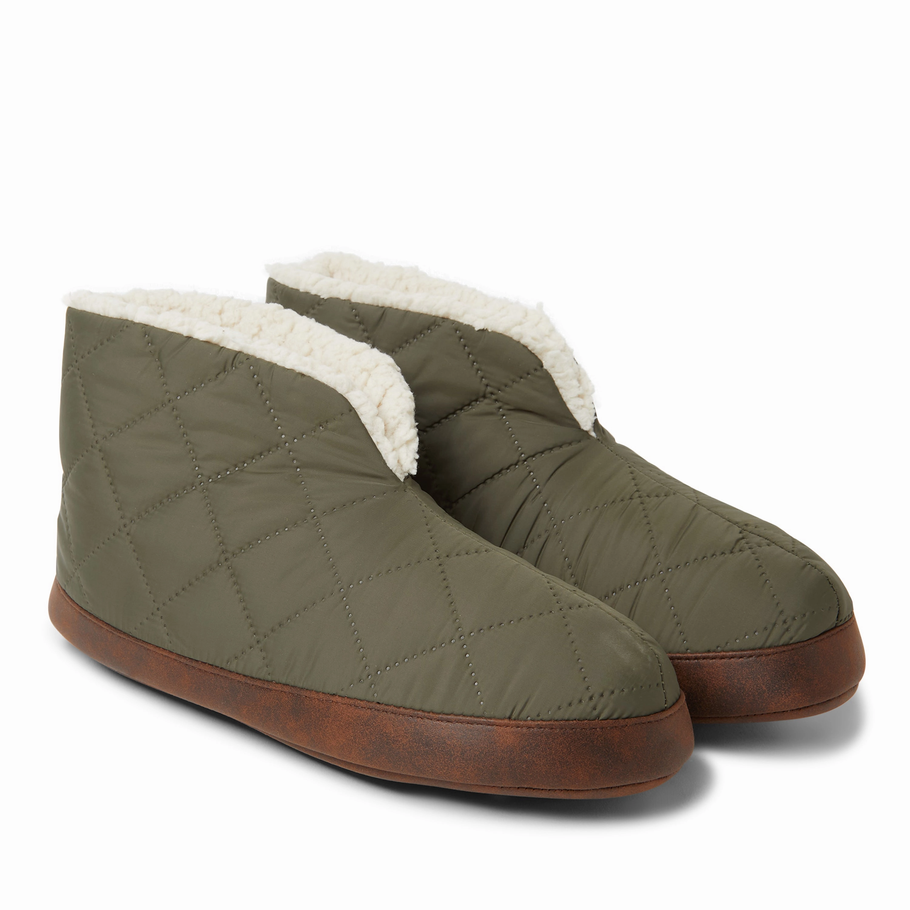 Dearfoams Mens Original Quilted Nylon Warm Up Bootie
