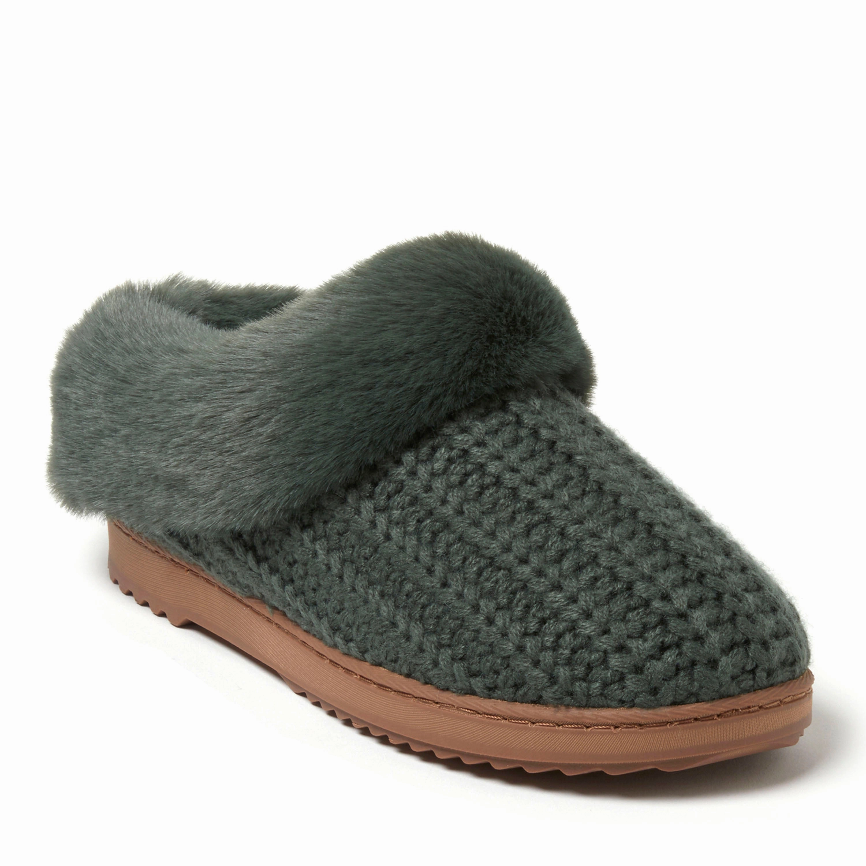Dearfoams Women's Hannah Festive Knit Clog Slipper