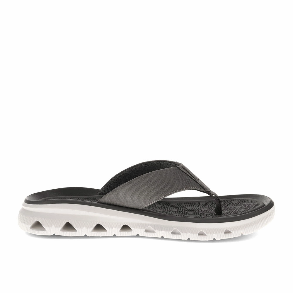 Dockers Mens Luka Synthetic Leather Casual Flip Flop Sandal Shoe