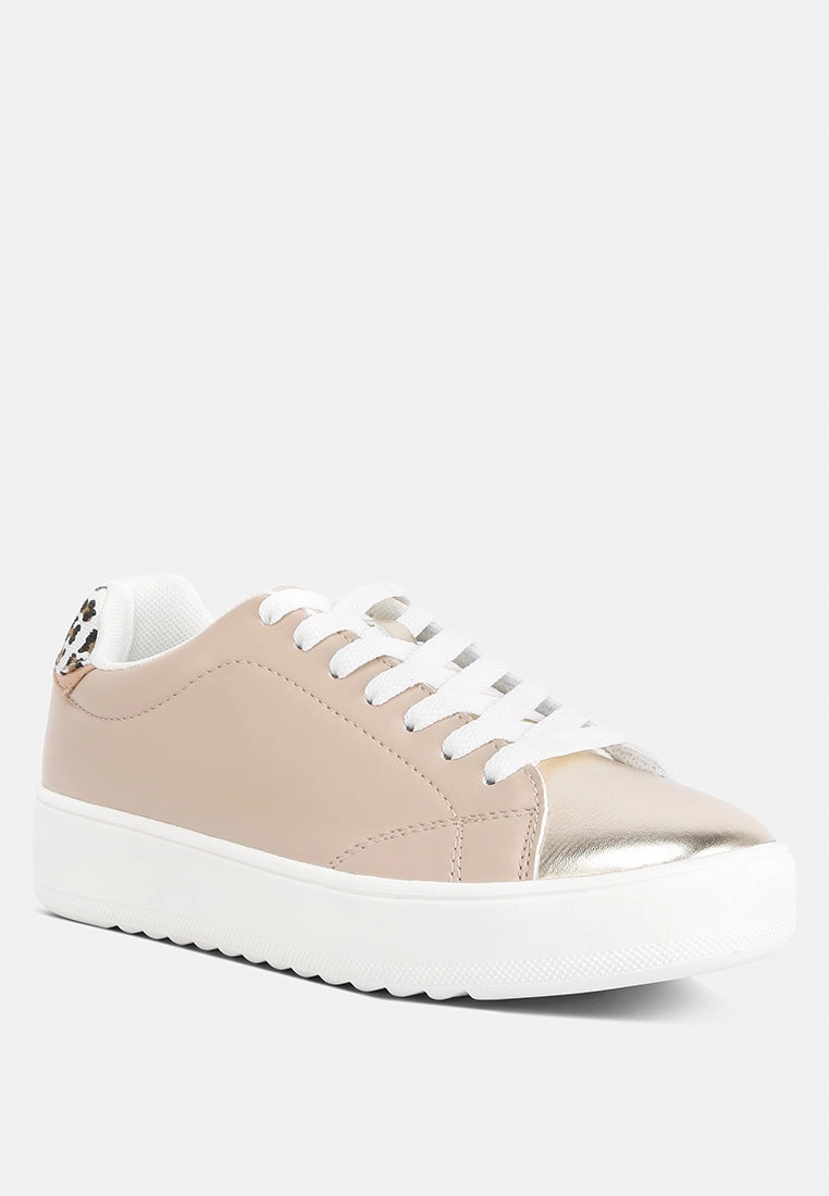 dory metallic accent sneakers