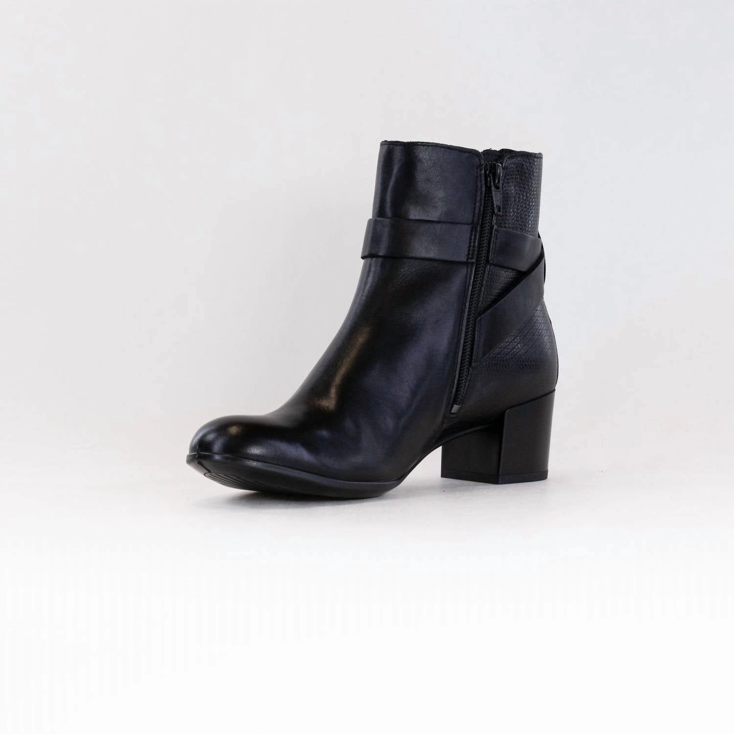 Dress Classic 35Mm Buckle Ankle Boot In Black