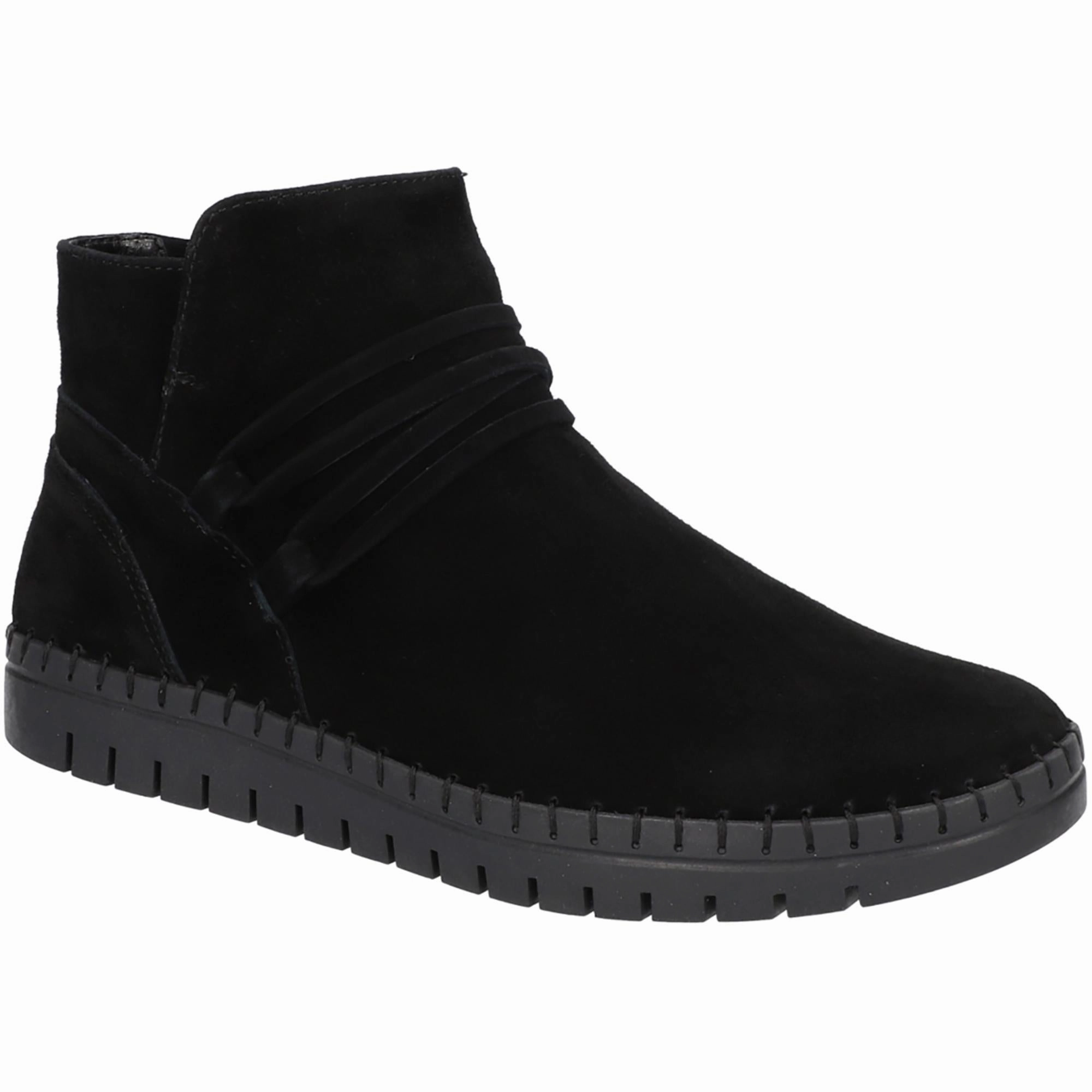 Falynn Womens Suede Lugged Sole Booties