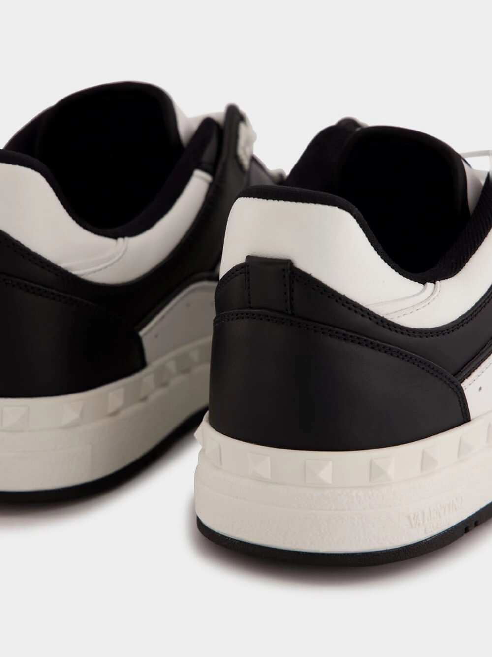 Freedots Low-Top Trainer in Calfskin