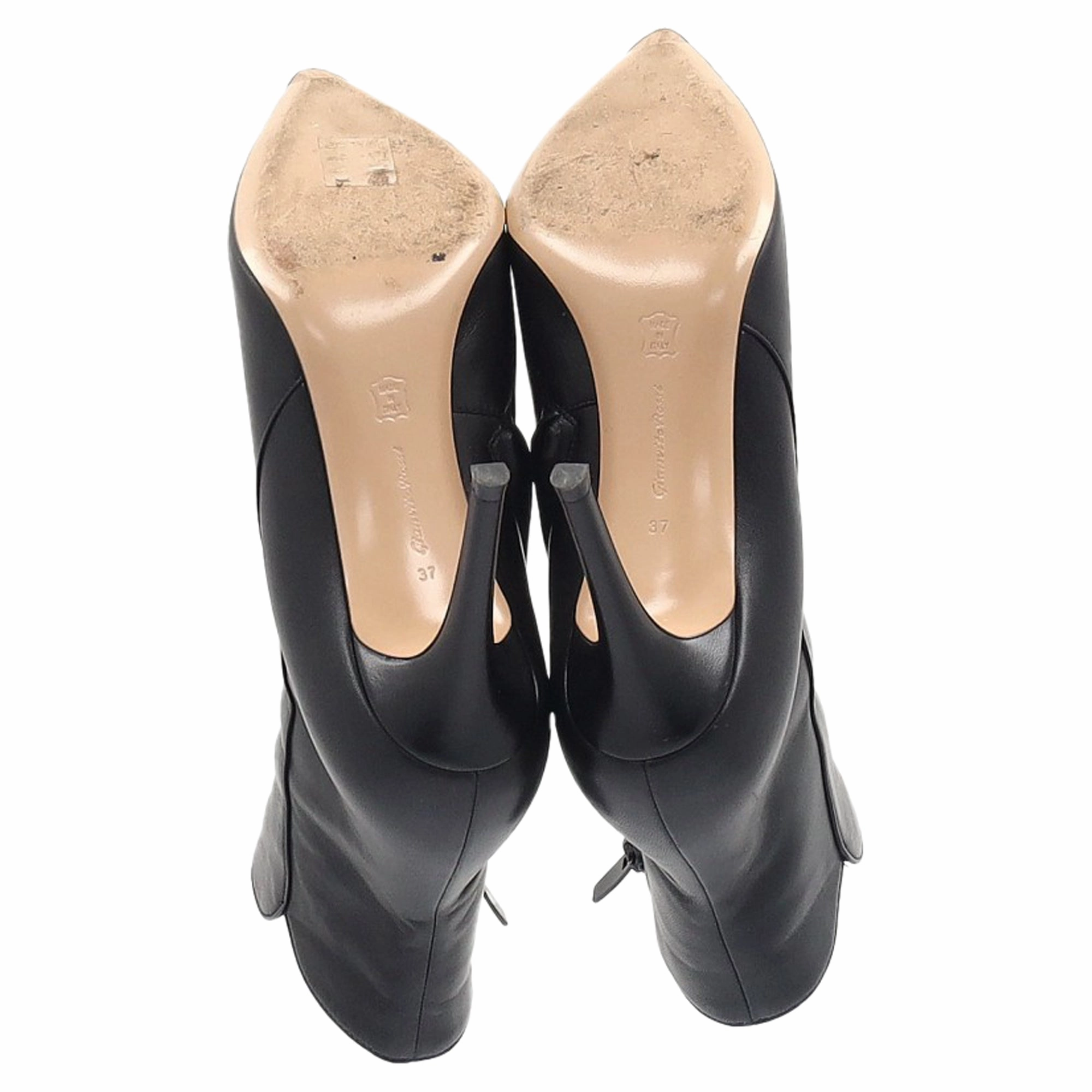 Gianvito Rossi Levy 85 High-Heeled Ankle Boots in Black Leather