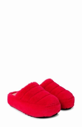 It's A Vibe Platform Slipper In Dragon Fruit Womens Slippers at low price