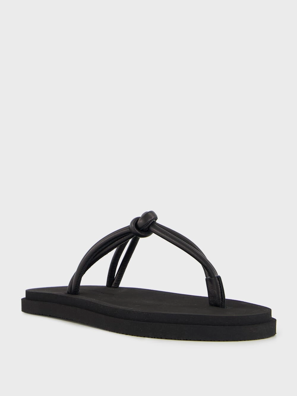 Knot Pool Slides in Black Nappa