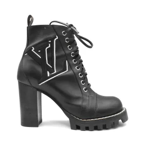 LOUIS VUITTON Black SIZE 39.5 Boots Buy Womens Boots at outlet price