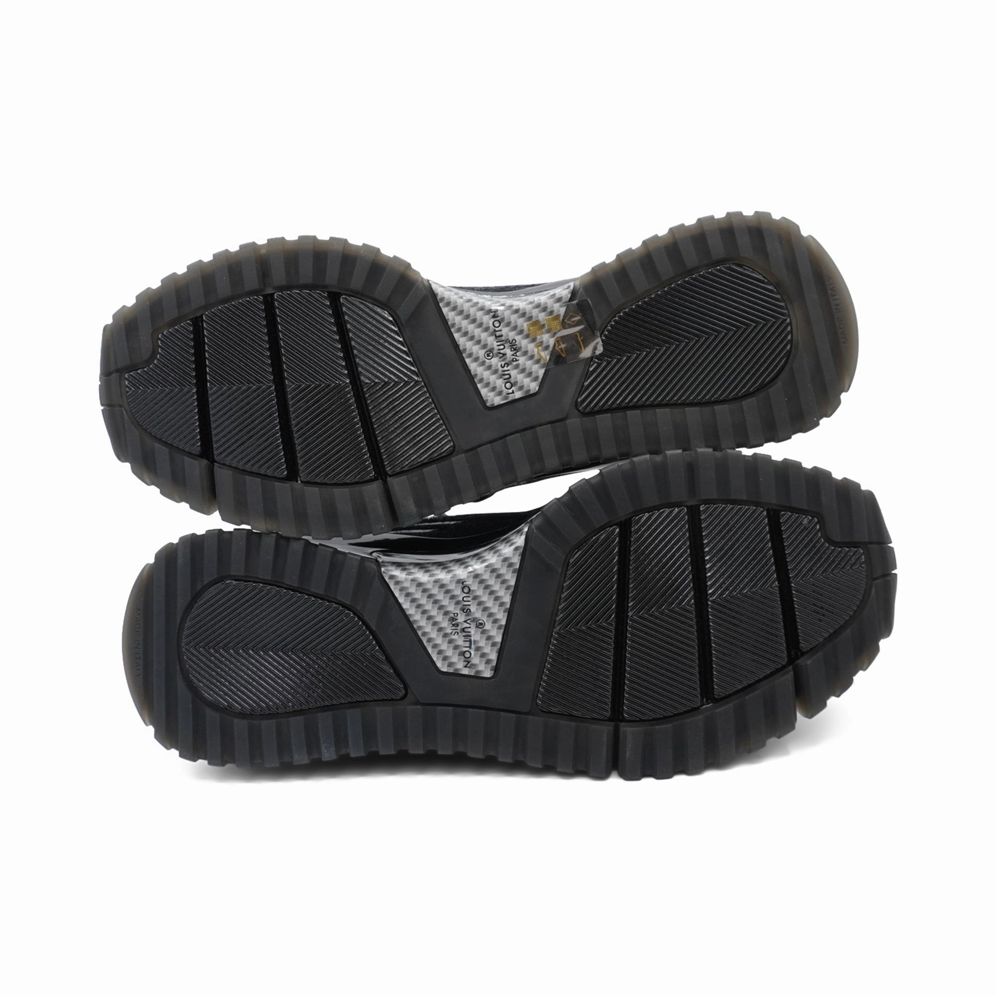 Louis Vuitton 'VNR' Sneakers - Men's 7.5