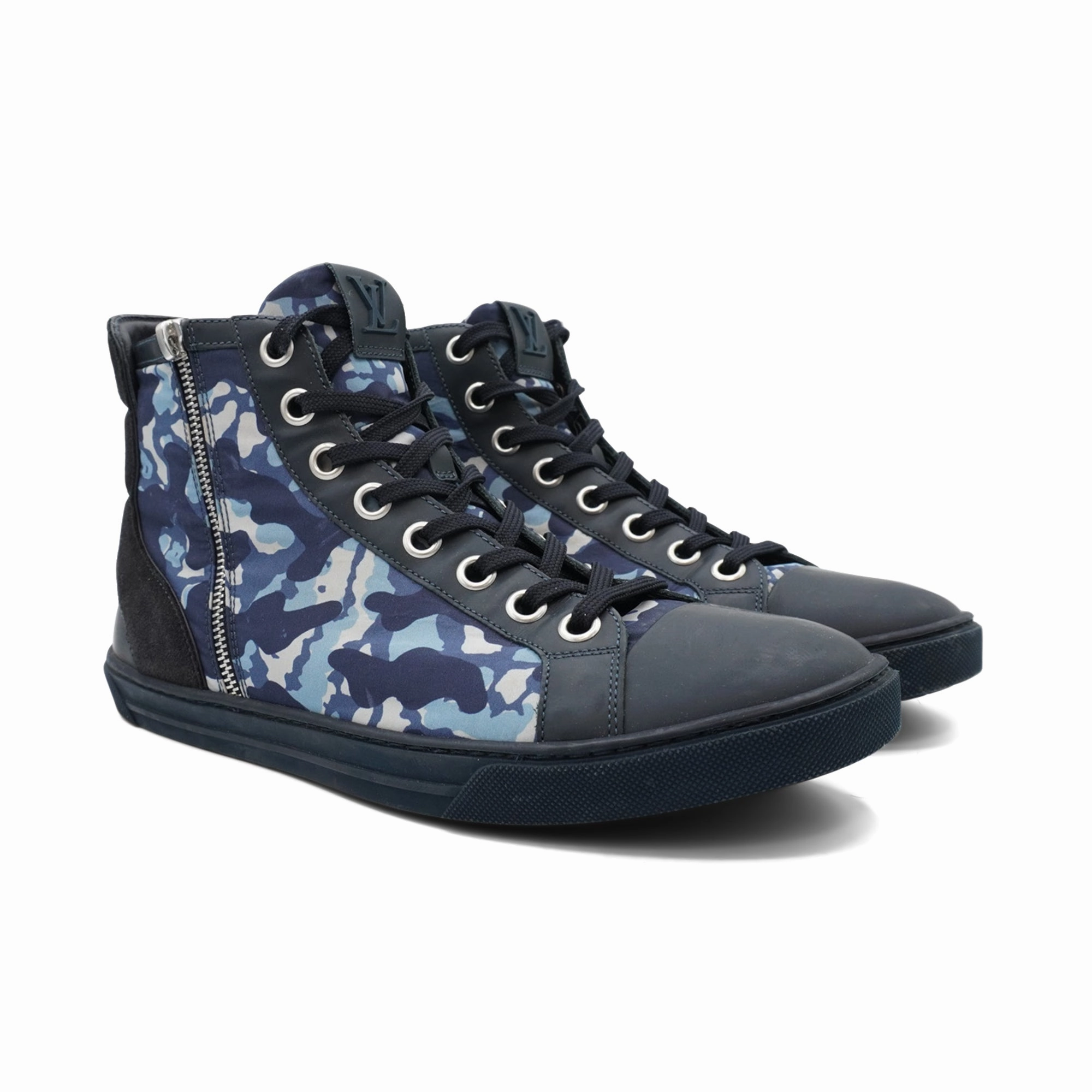Louis Vuitton Camouflage Sneakers - Men's 7