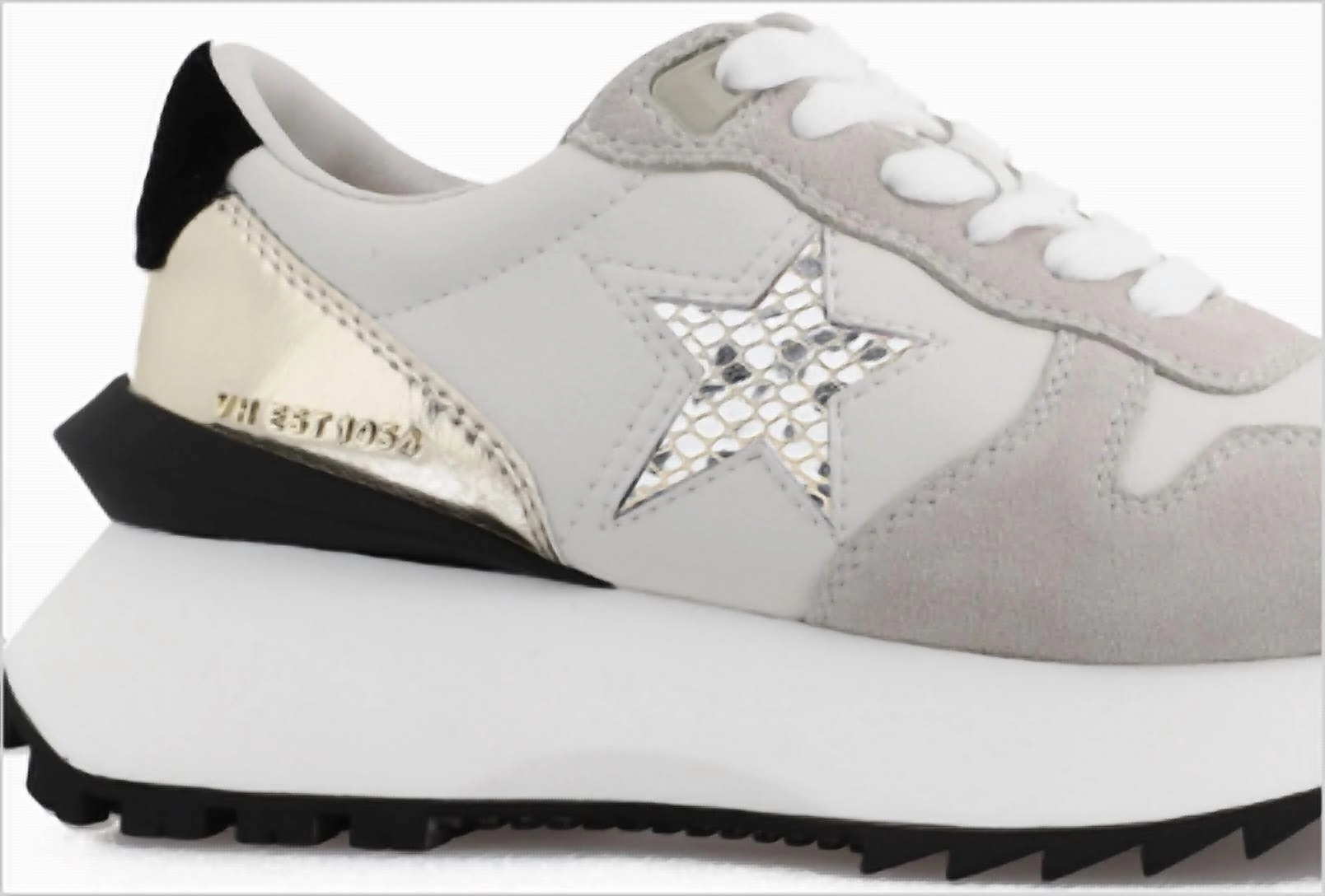 Major 8 Metallic Multi Sneaker In White/black/metallic