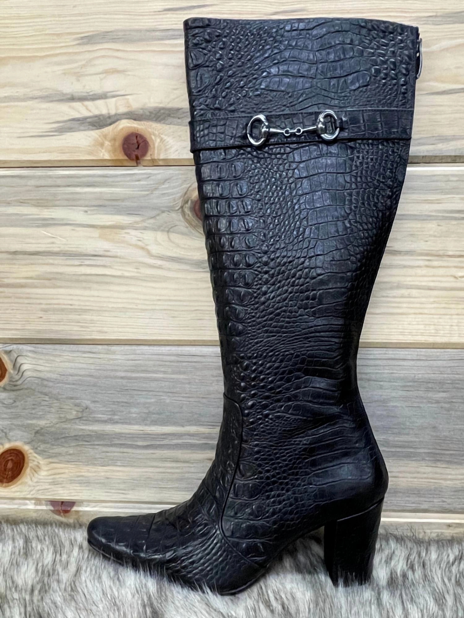 Manchester Cuban Heel Boots In Black