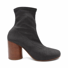 Margiela Round Toe Boots - Women's 35 Buy Womens Boots at outlet price