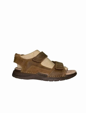 Men's Nature Trek Sandals In Tan Discount Mens Beach Sandals