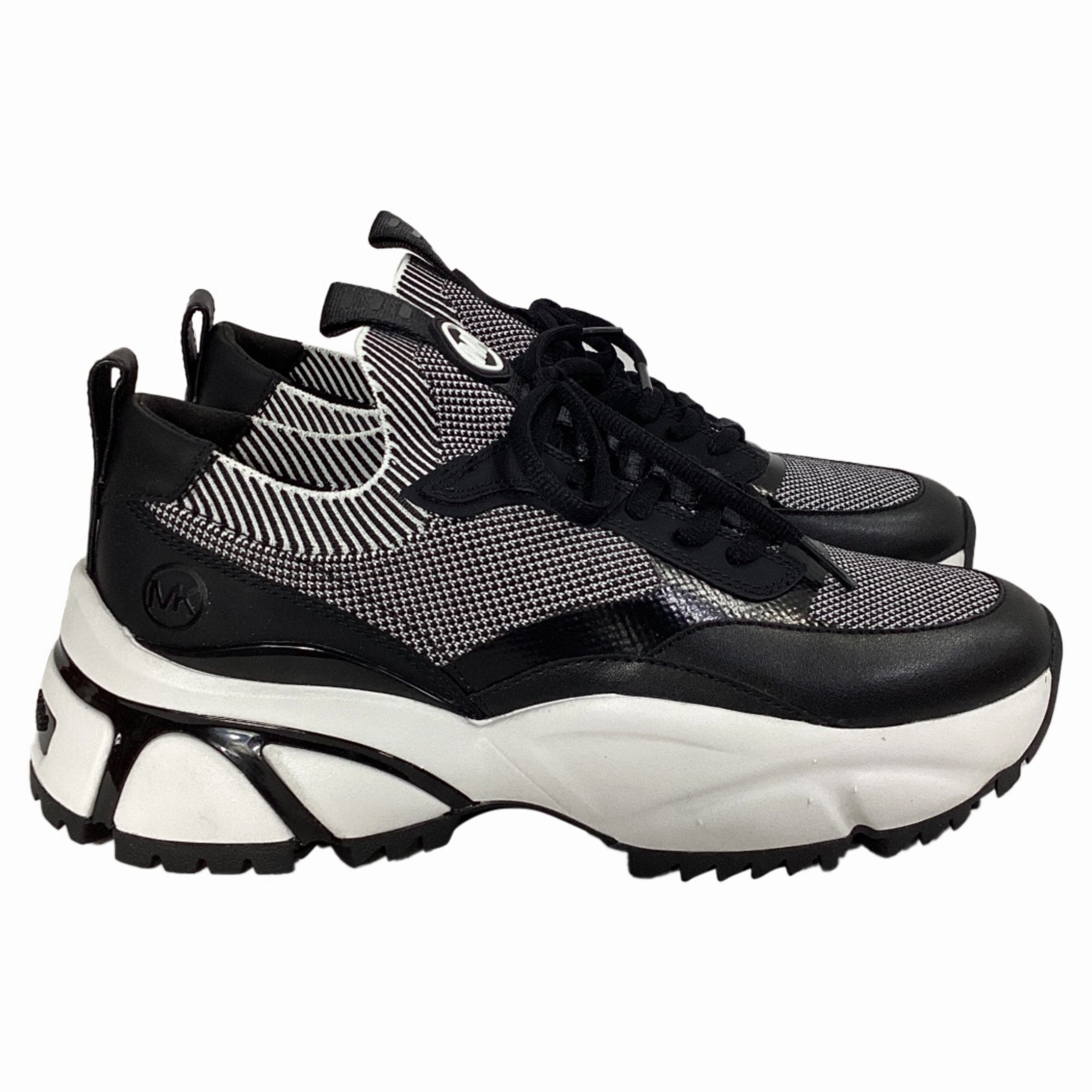 Michael Kors Darius Two-Tone Stretch Knit Trainer in Black and White Synthetic Light Womens Sneakers clearance