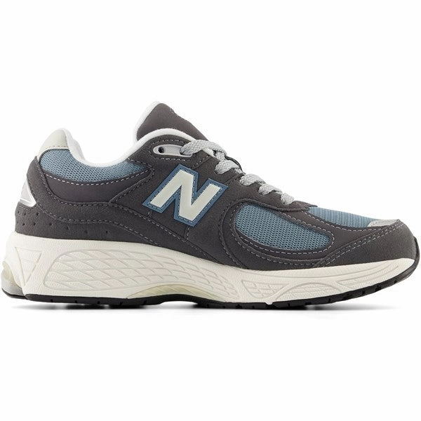 New Balance 2002 Kids Sneakers Magnet Kids Sneakers with Laces sale