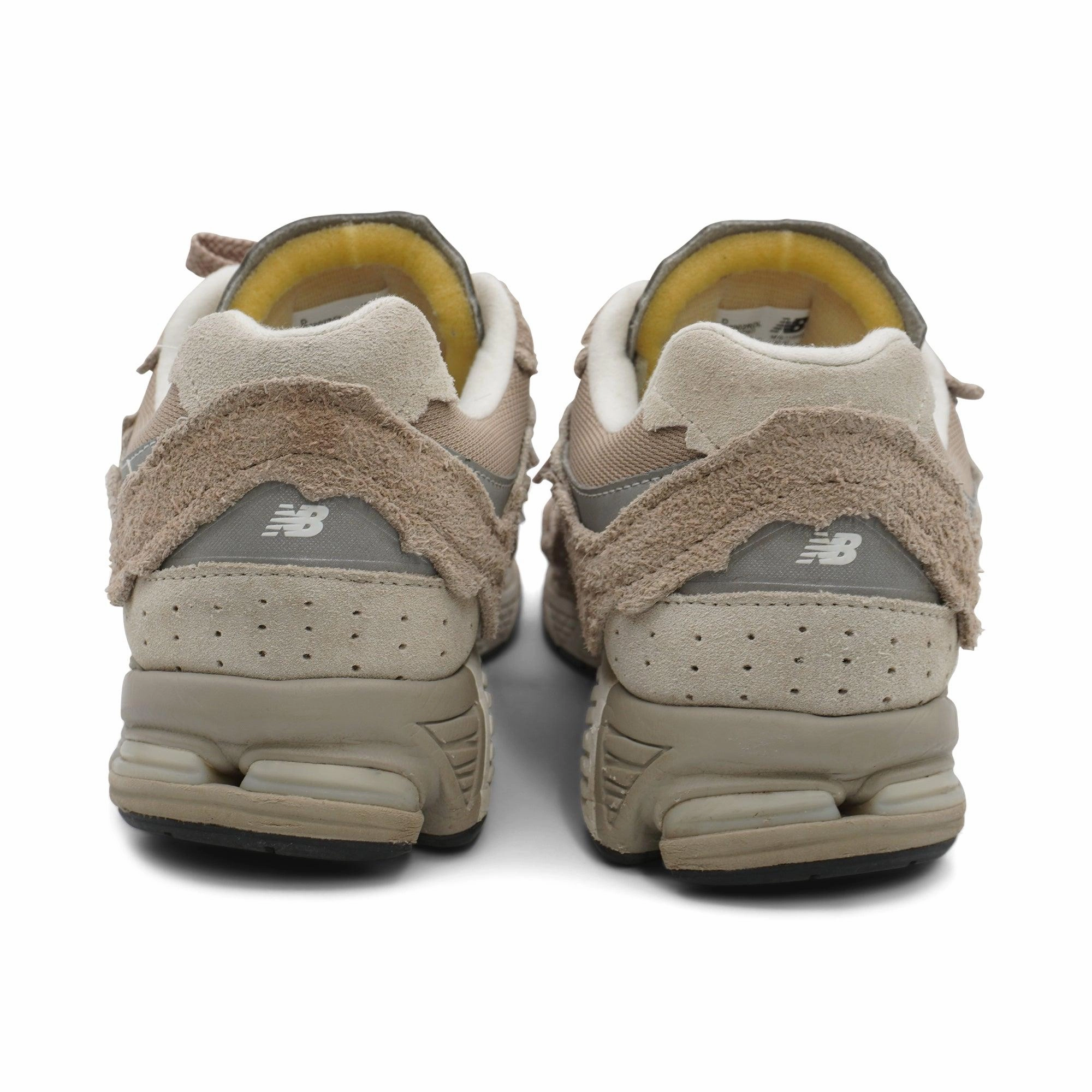 New Balance '2002R' Sneakers - Men's 9.5