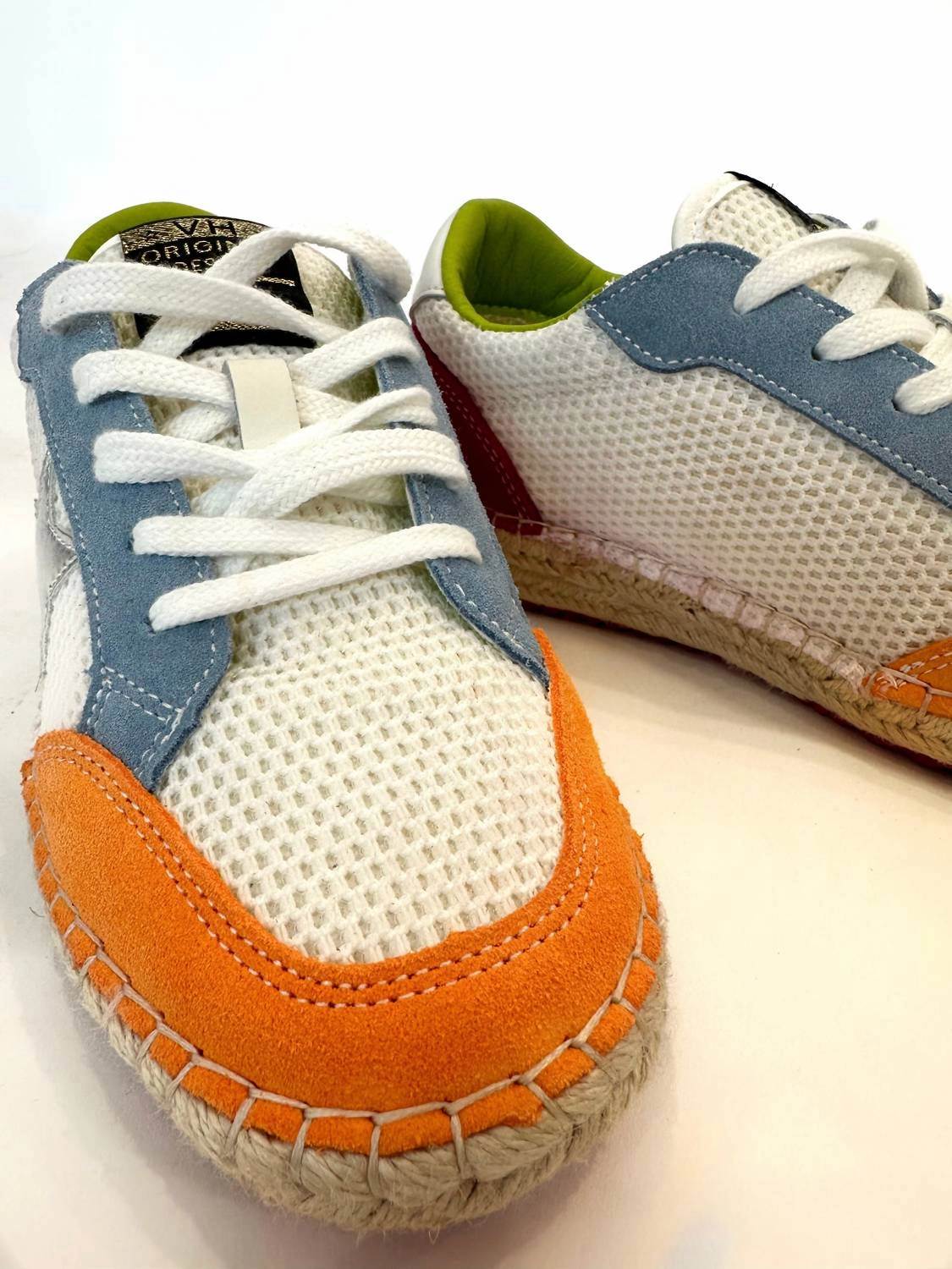 Ocean Breeze Shoes In White|Blue|Orange