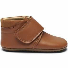 Pom Pom Futter Velcro Camel House Slippers for Kids on sale