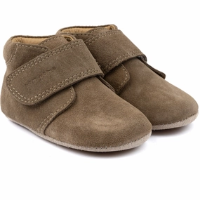Pom Pom Khaki Suede Beginners Shoe Velcro Season House Slippers for Kids on sale