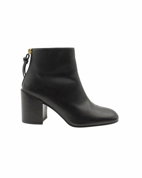 Stuart Weitzman Coban Ankle Boots in Black Leather Womens Boots sale online