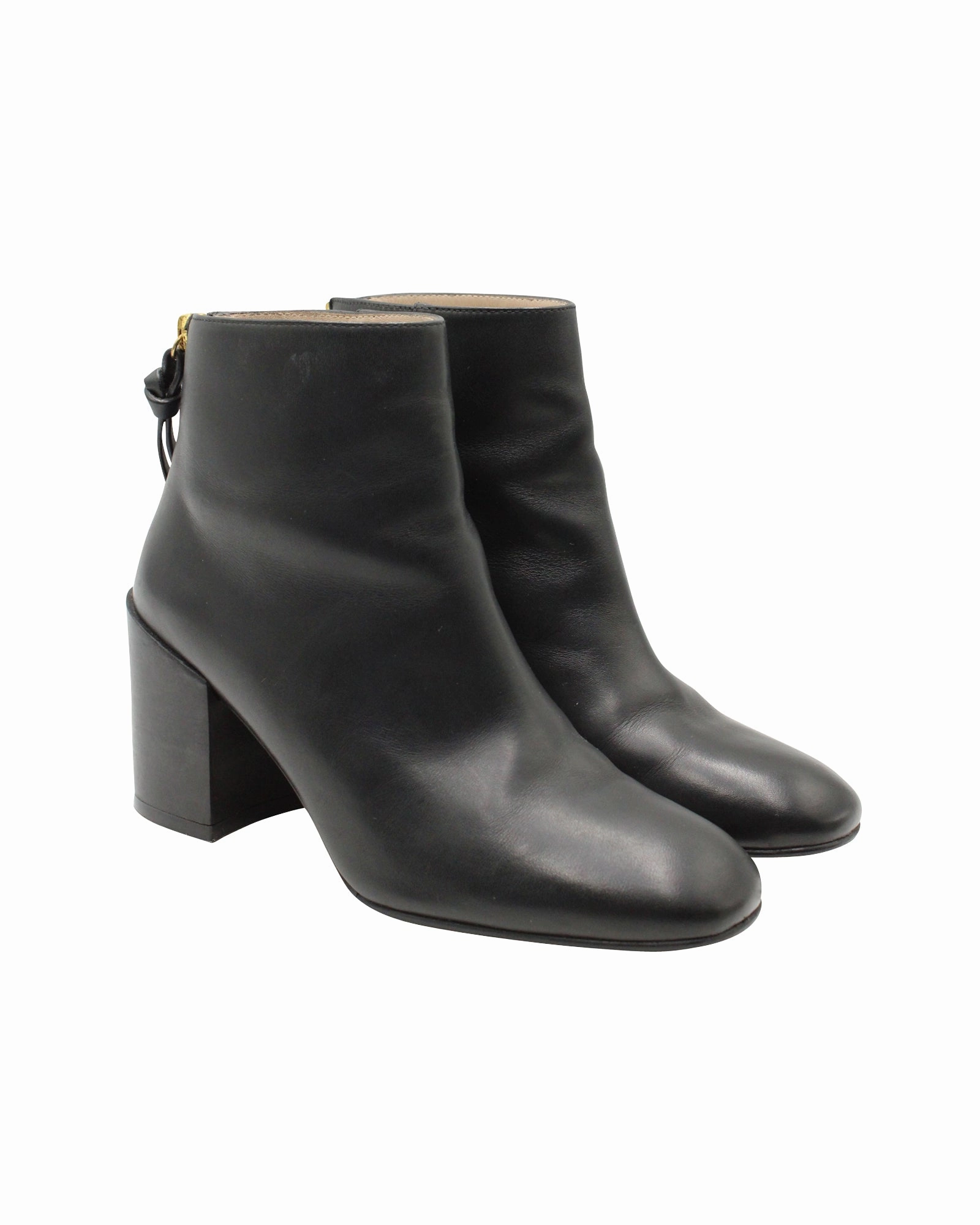 Stuart Weitzman Coban Ankle Boots in Black Leather