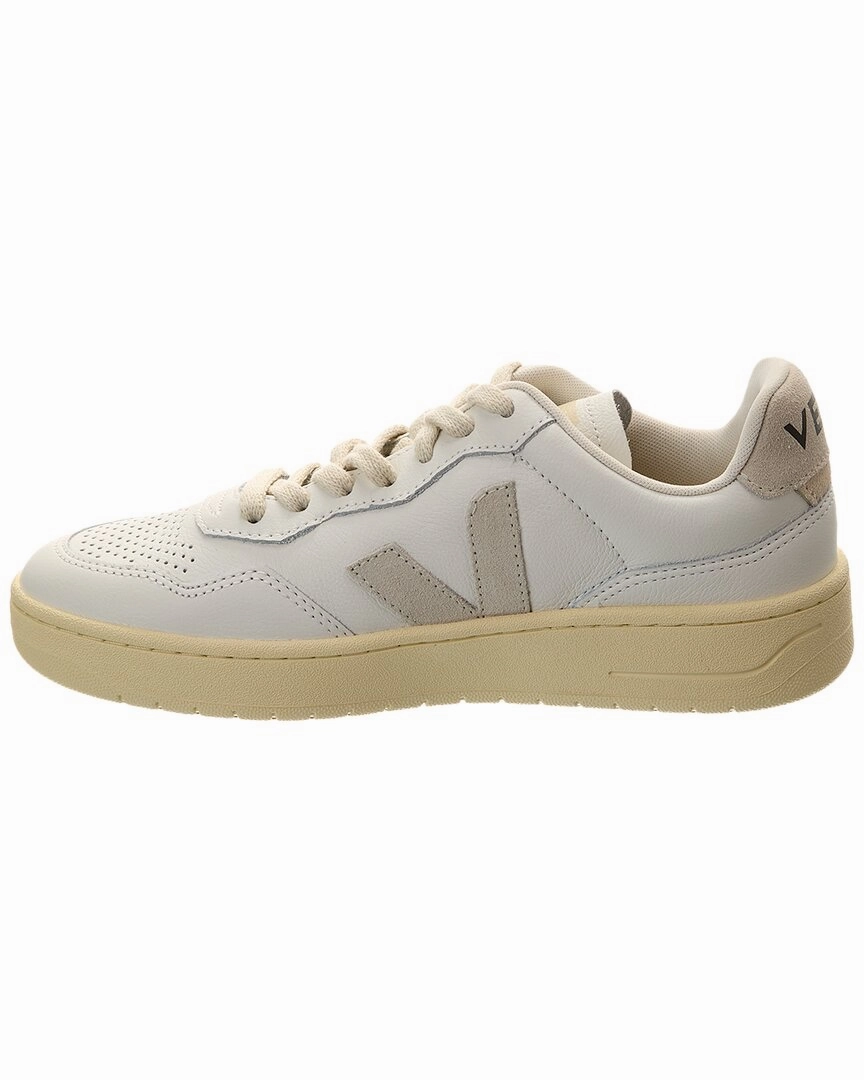 VEJA V-90 Leather Sneaker