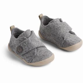 Wheat Grey Indoor Shoe Fleecy House Slippers for Kids on sale