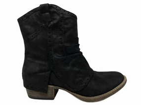 Women B Don Boots In Black Womens Boots clearance deals