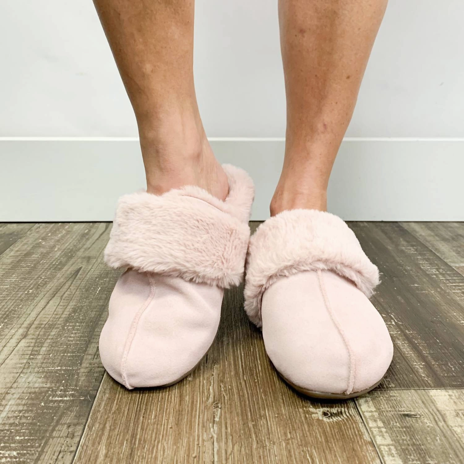 Women's Arianna Arch Support Slipper In Pink Womens Slippers at low price