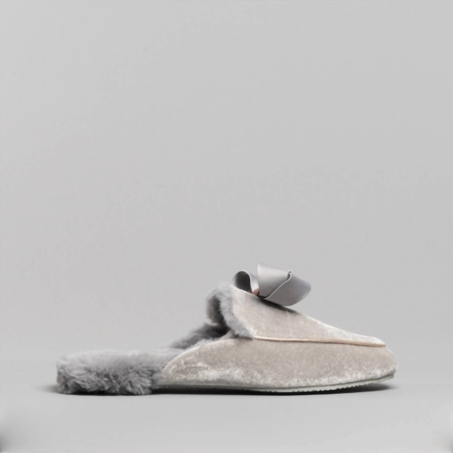 Women's Bhaybe Velvet Moccasin Slippers In Light Grey Cozy Womens Slippers discount