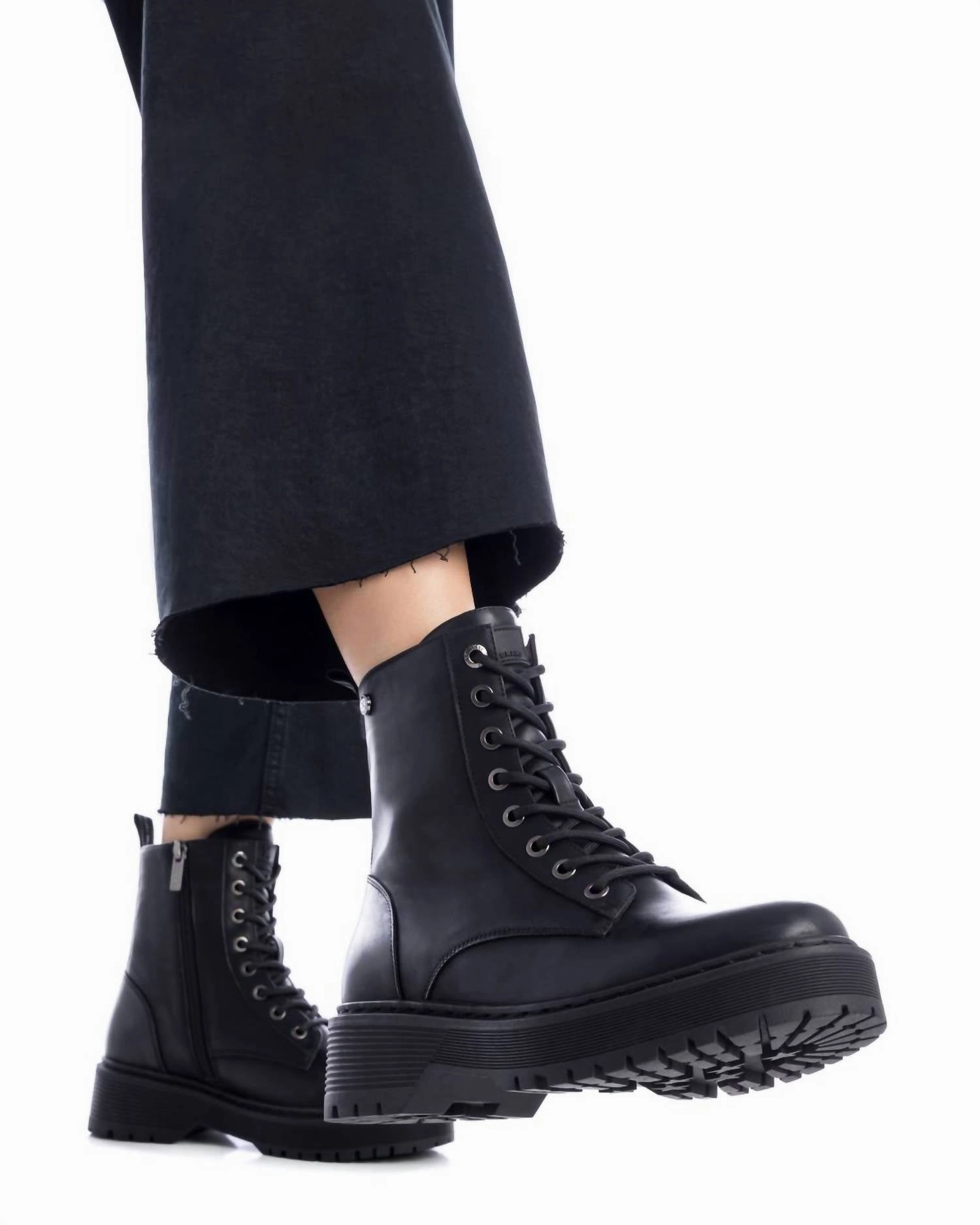 Women's Combat Booties By In Black
