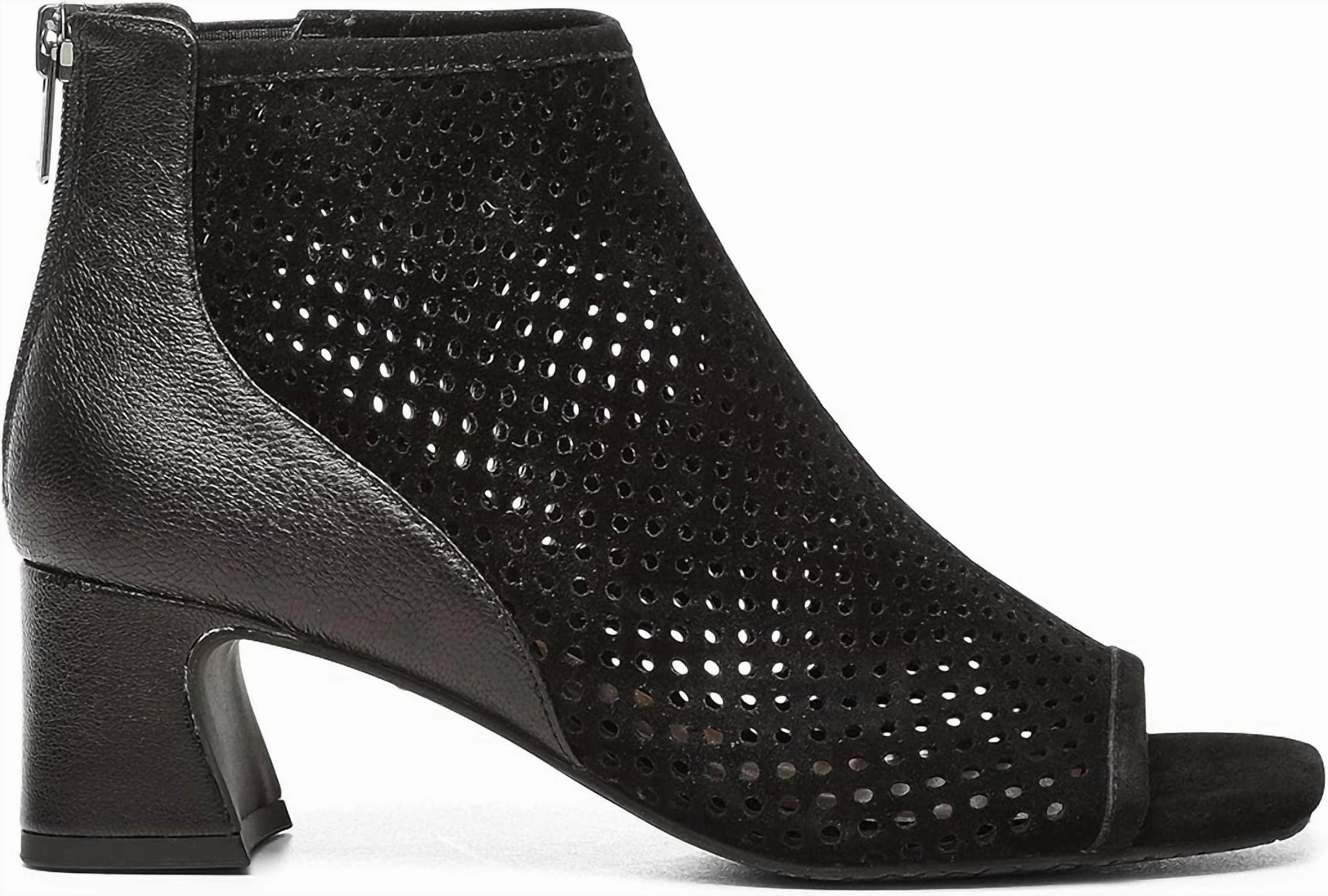 Women's Gabbe Fashion Boot In Black Calf Suede