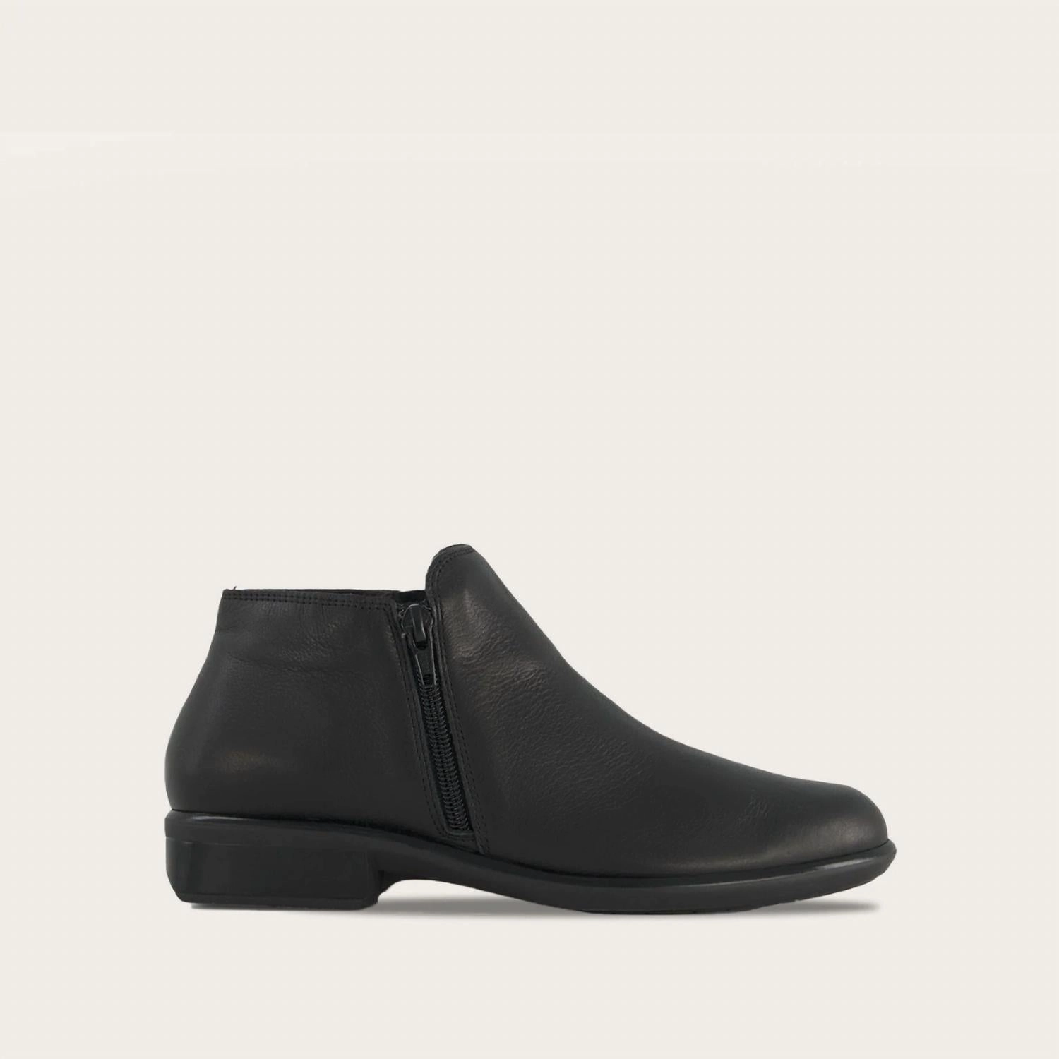 Women's Helm Boots In Water Resistant Black Comfortable Womens Boots low price