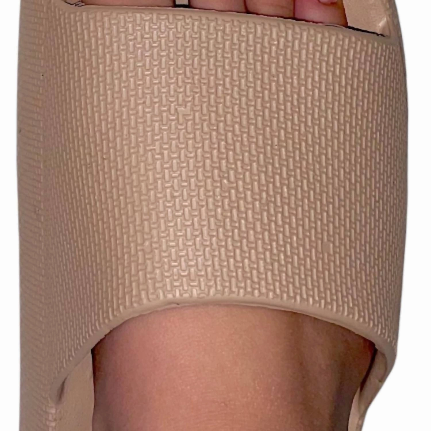 Women's Hey Girl Slides In Nude