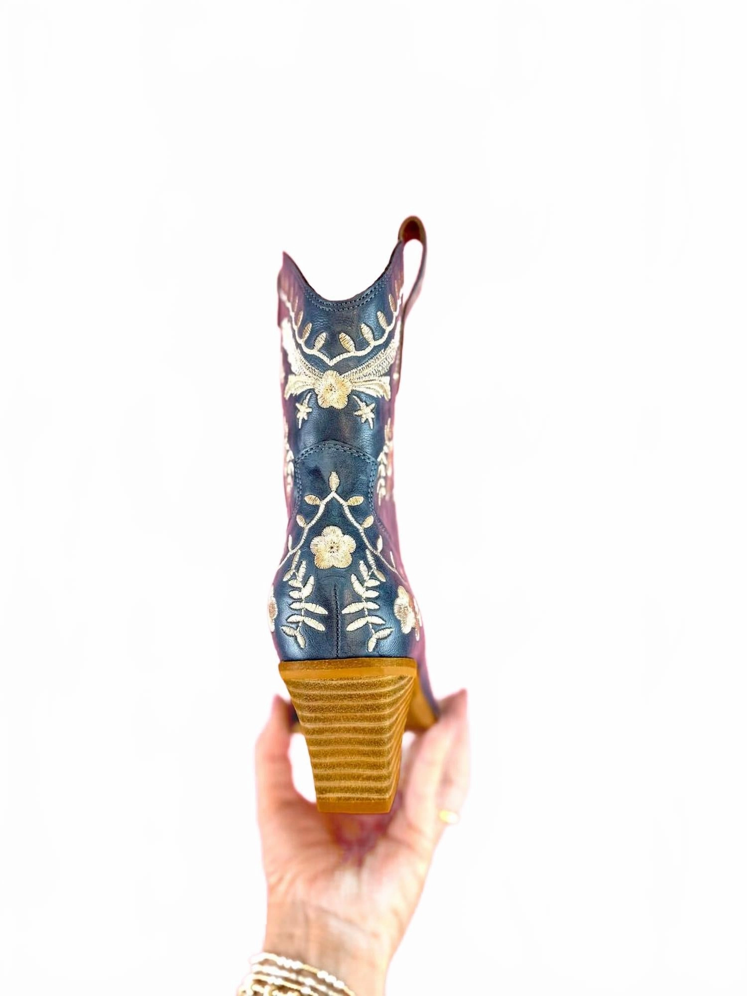 Women's Let's Go Girls Boots In Blue