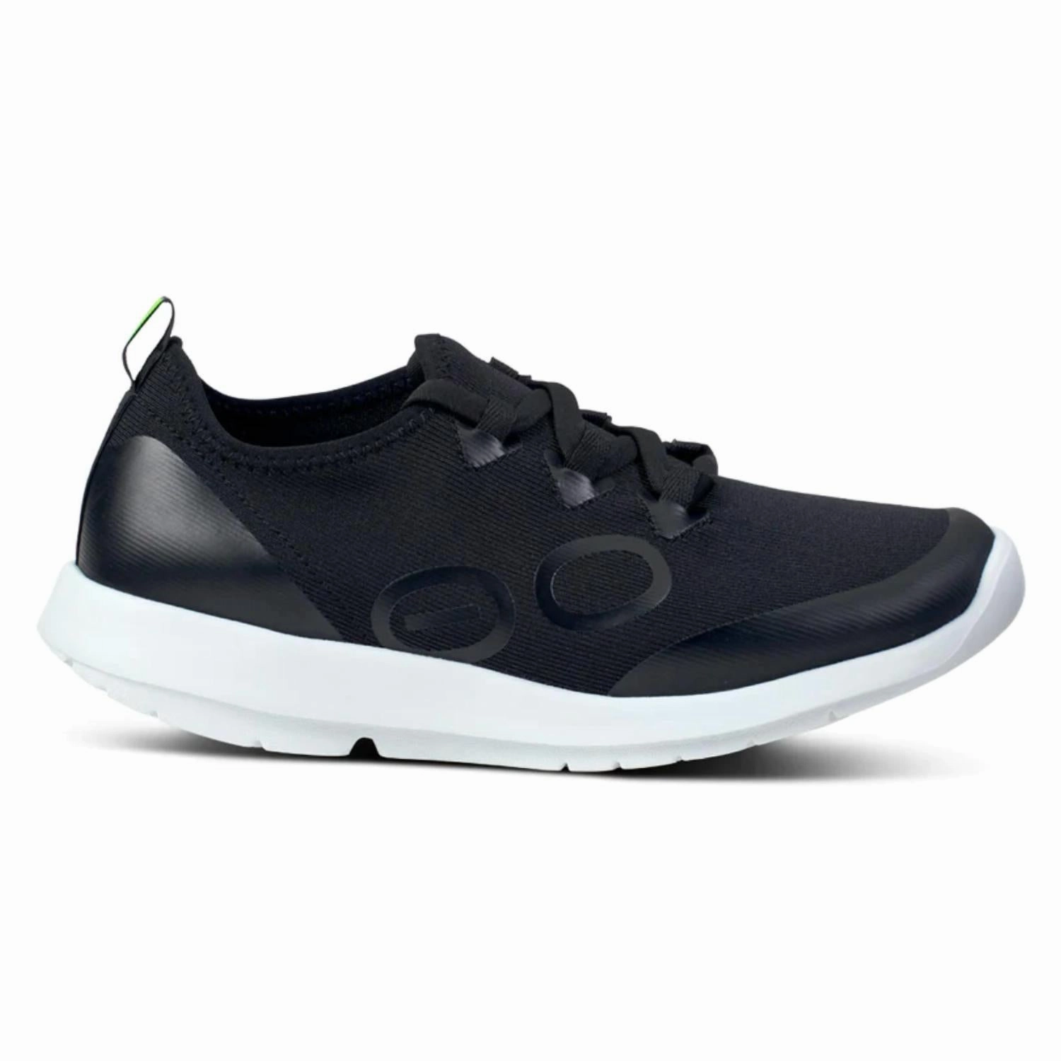 Women's Oomg Sport Lace Sneaker In White/black
