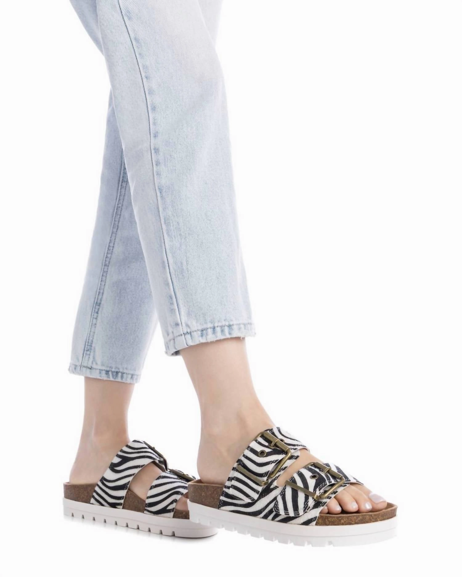 Women's Printed Flat Sandals In White