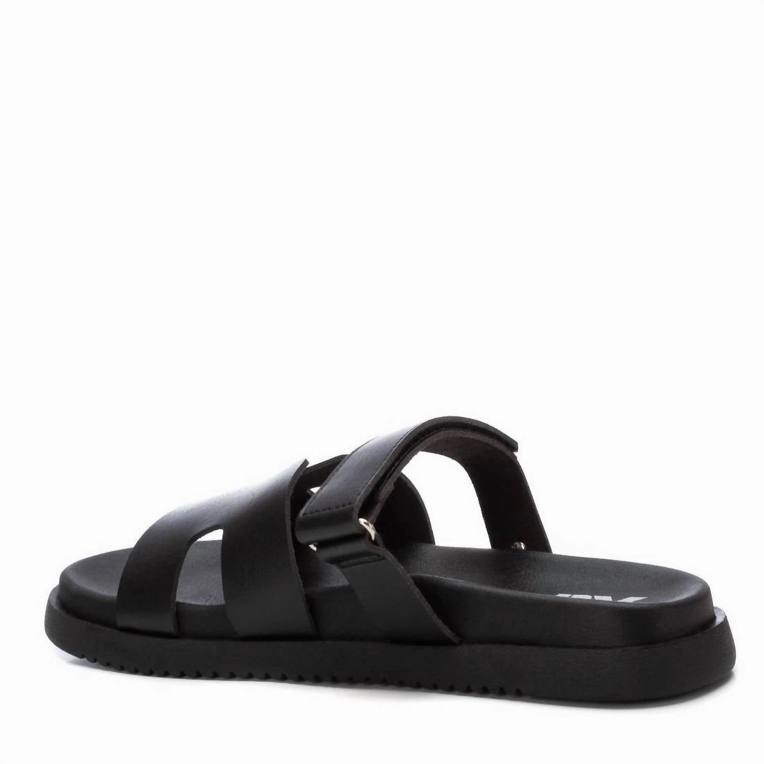 Women's Slippers In Black
