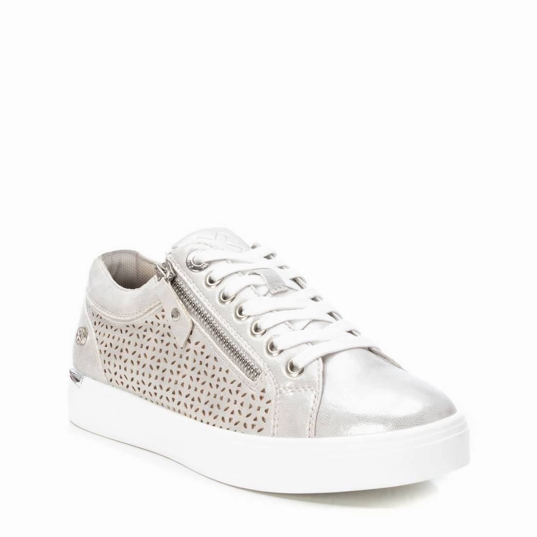Women's sneakers