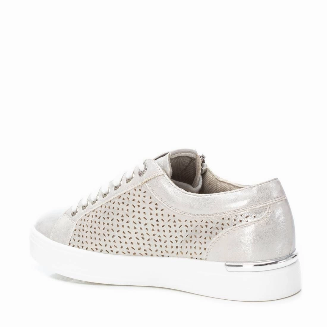 Women's sneakers