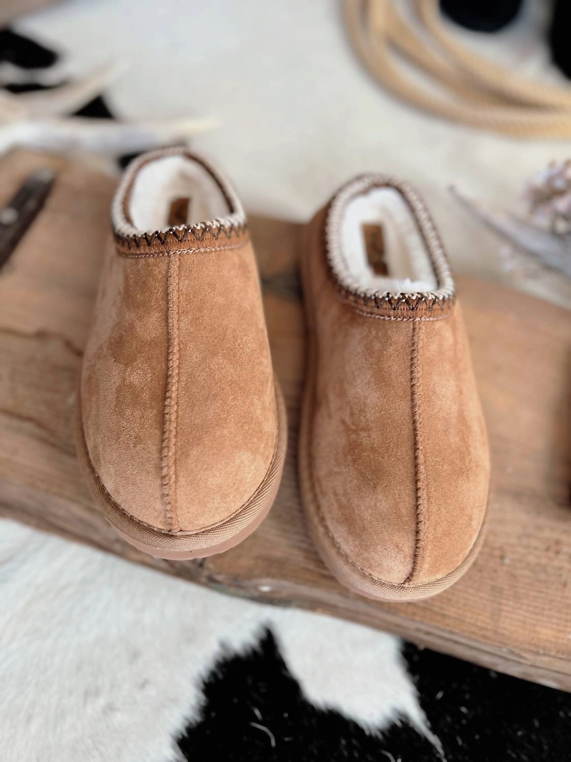 Women's Sparks Fuzzy Slippers In Brown