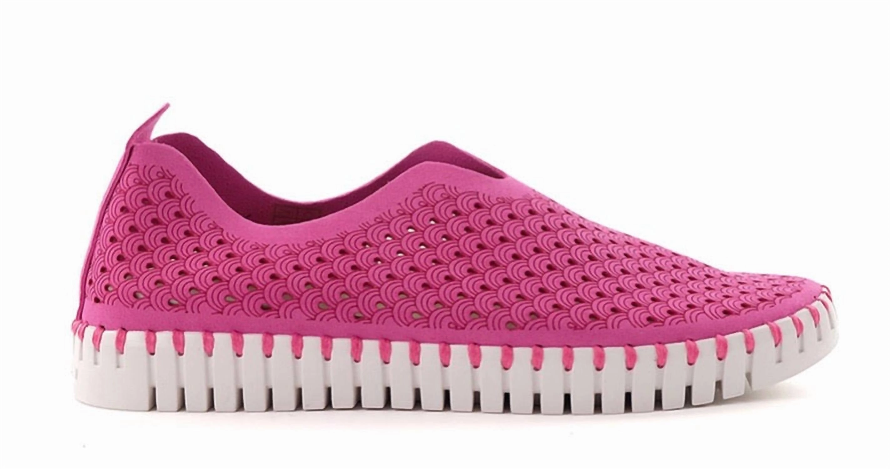 Women's Tulip 139 Slip On Sneaker In Rose Violet