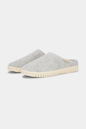 Women's Tulip Slip On Slipper In Pumice Stone Womens Slippers at low price